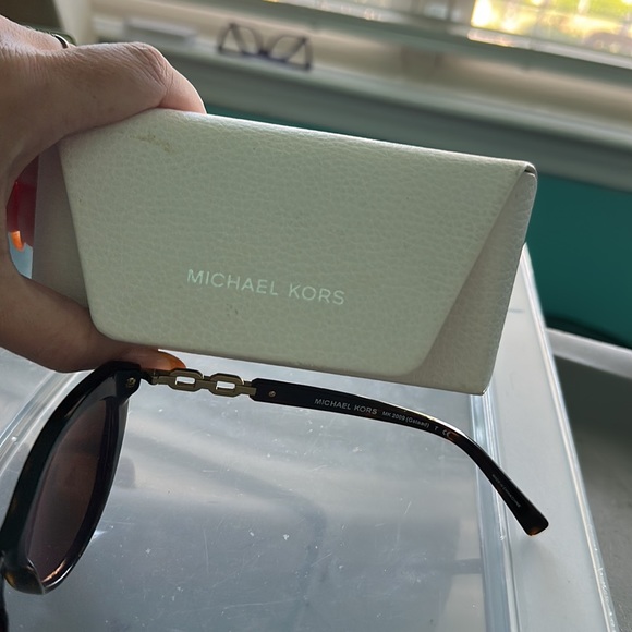 Michael Kors sunglasses - Picture 5 of 6